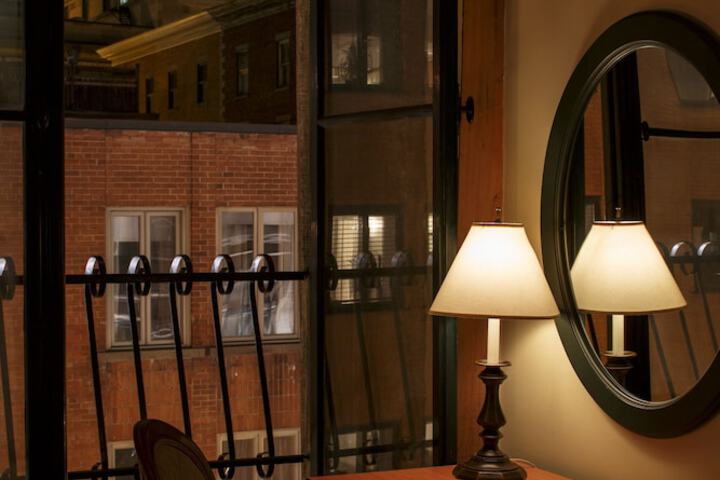 Room amenity