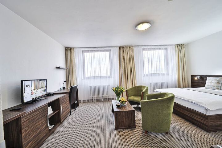 Room 19 of 49