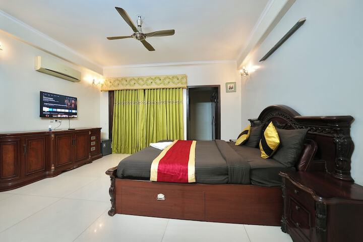 Room 7 of 44