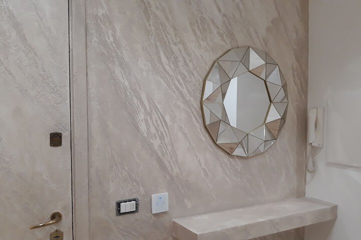 Room 34 of 40