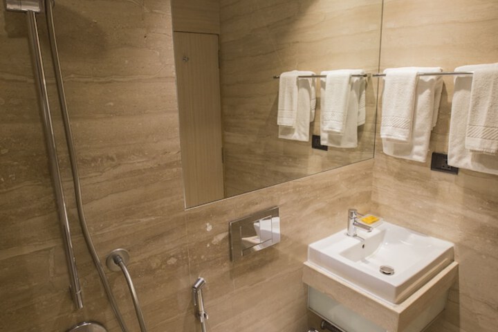 Room 15 of 29