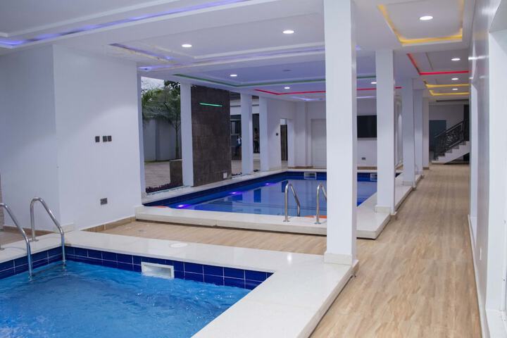 Pool 44 of 46
