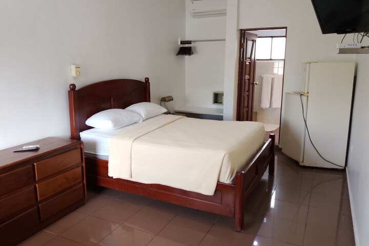 Room 8 of 61