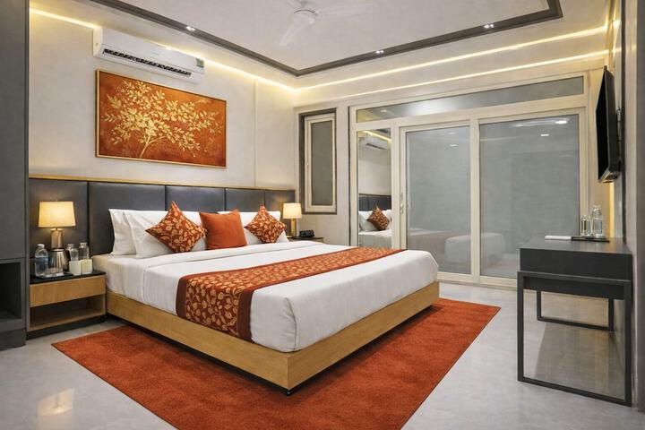 Room 8 of 43