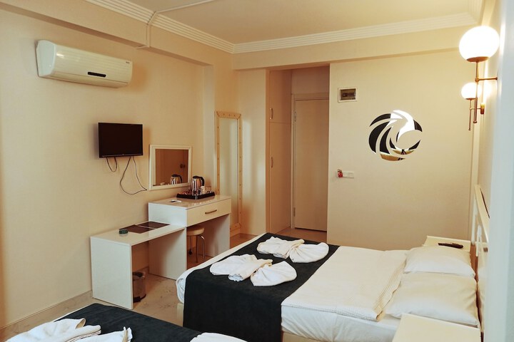 Room 5 of 34