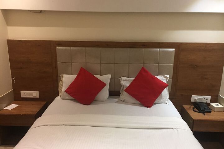 Room 35 of 90