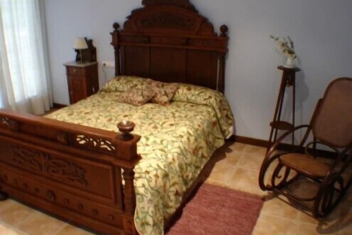 Room 4 of 22