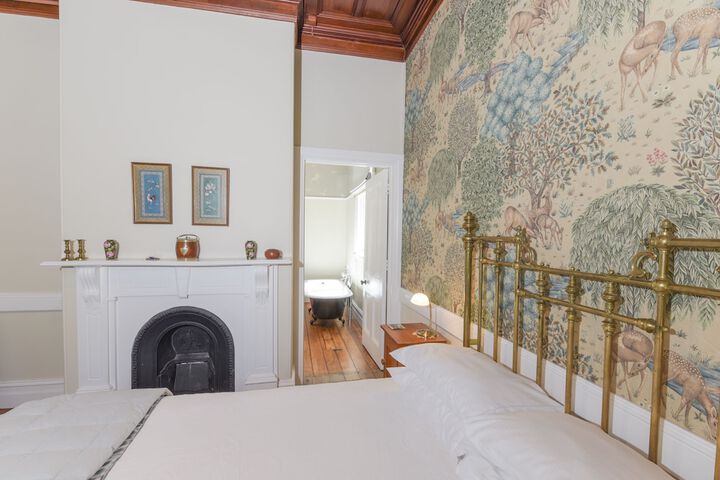 Room 12 of 44