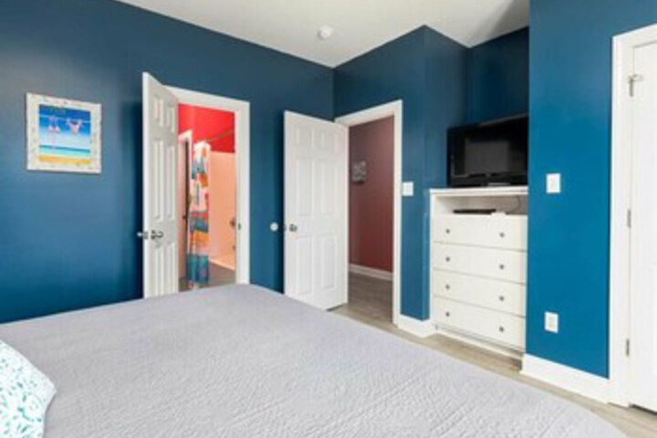 Room 32 of 36