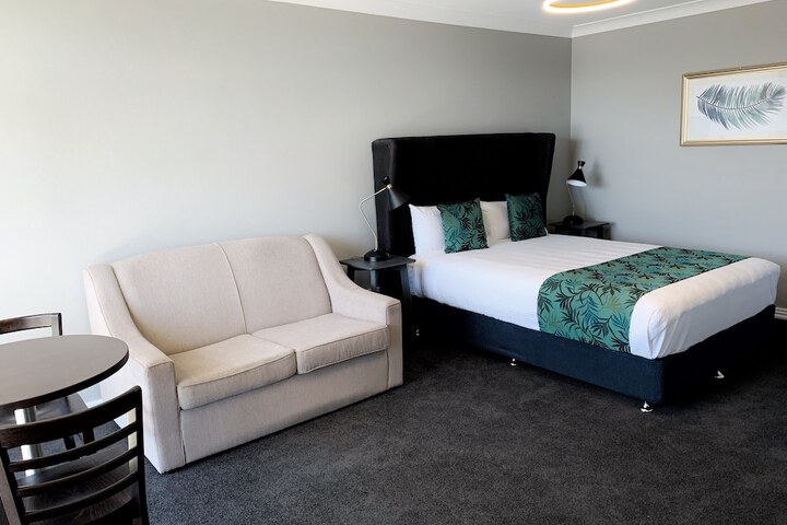 Room 14 of 34