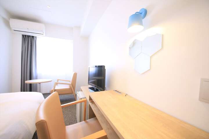 Room 16 of 59