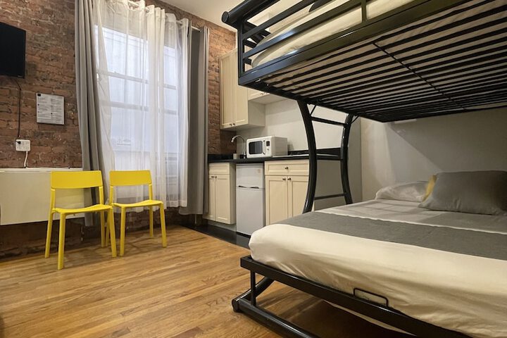 Room 36 of 236