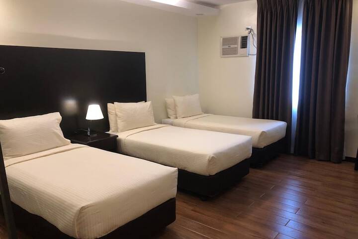 Room 16 of 42