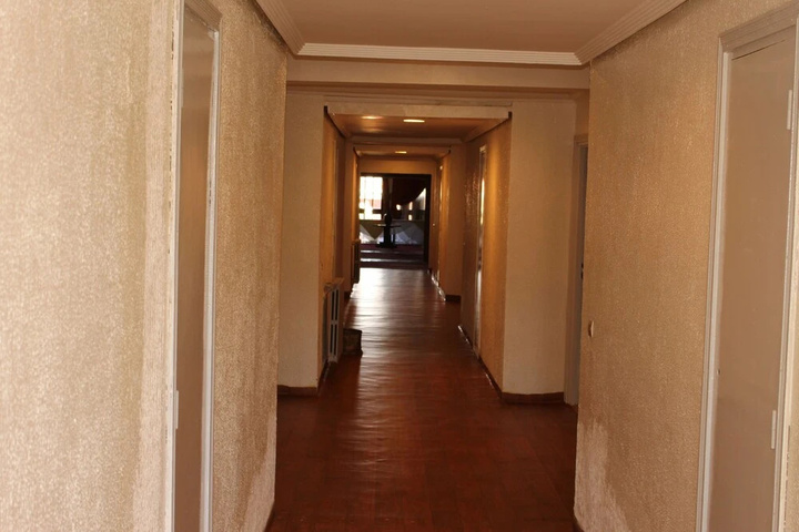 Room 12 of 17