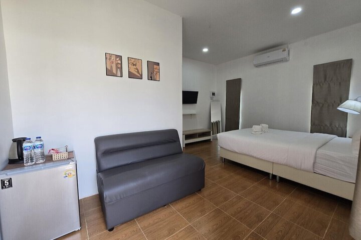 Room 5 of 23