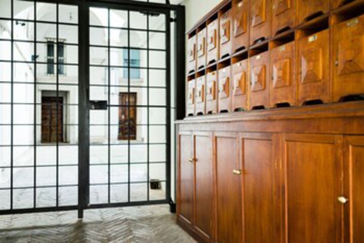Image of Amazing Apt / historic Building/ghetto Serviced by Hostmaker