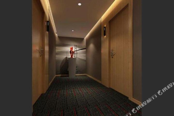 Thank U Hotel (Xianyang Yuyuan Road store)