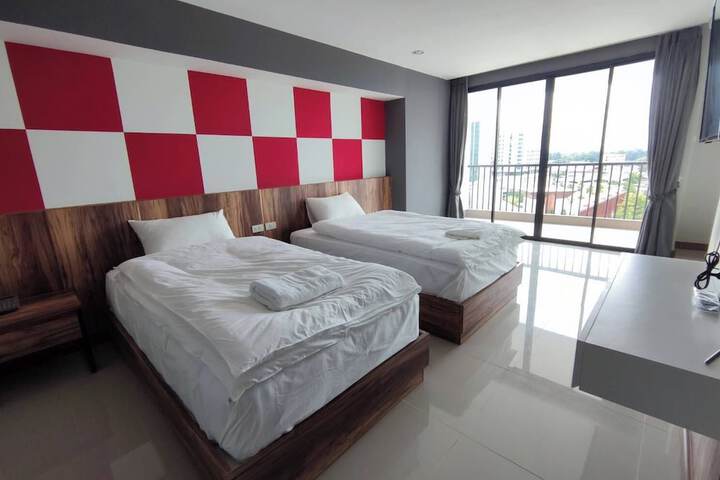 Room 11 of 24