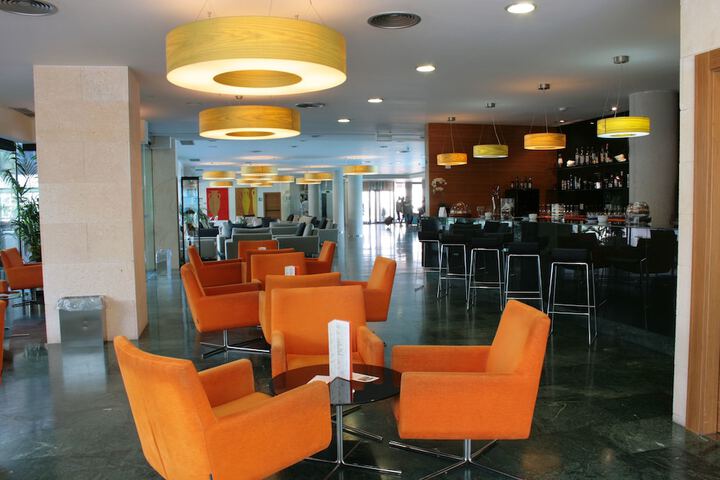 Guest Lobby