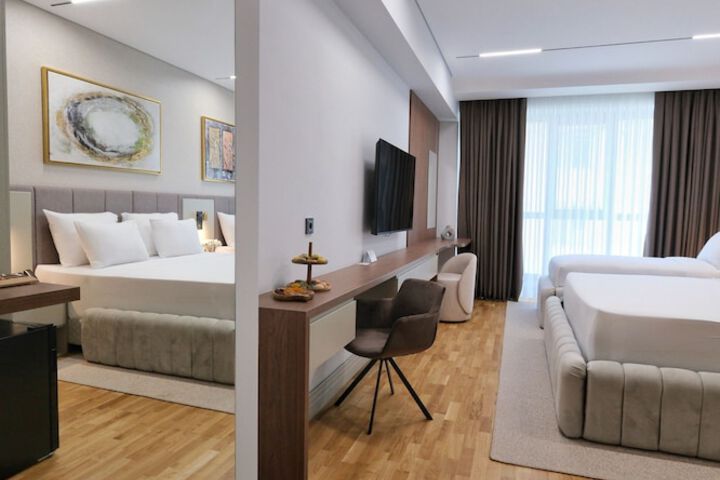 Room 54 of 71