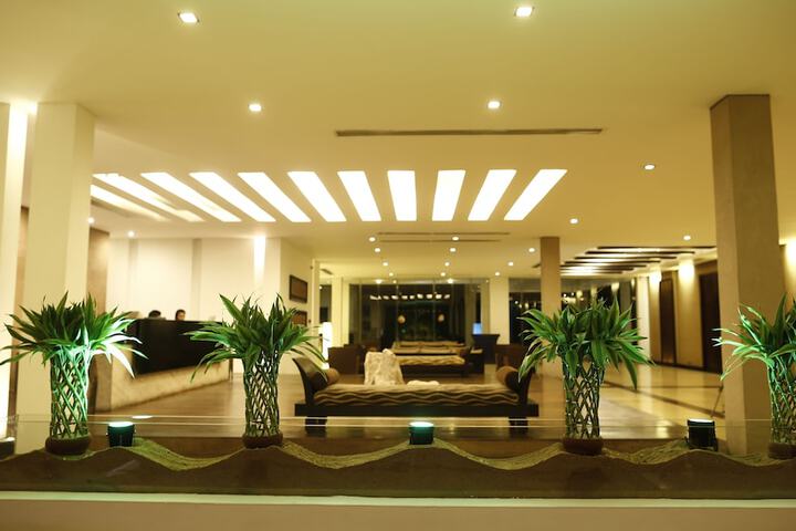 Lobby Entry
