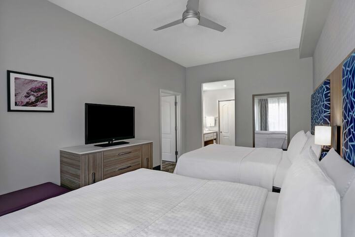 Room 6 of 46
