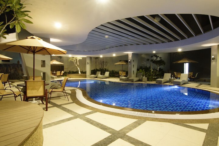 Pool 73 of 148