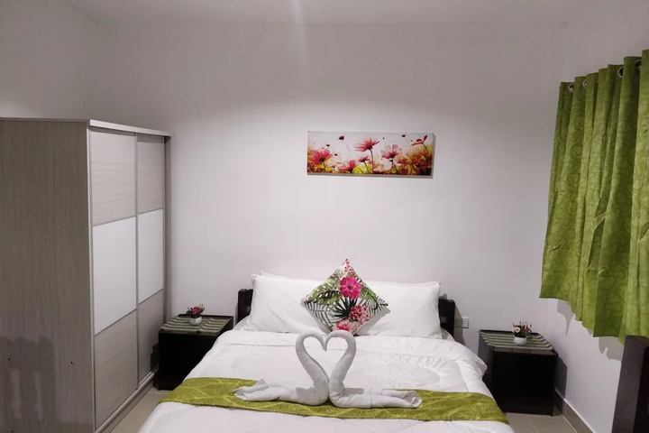 Room 5 of 29