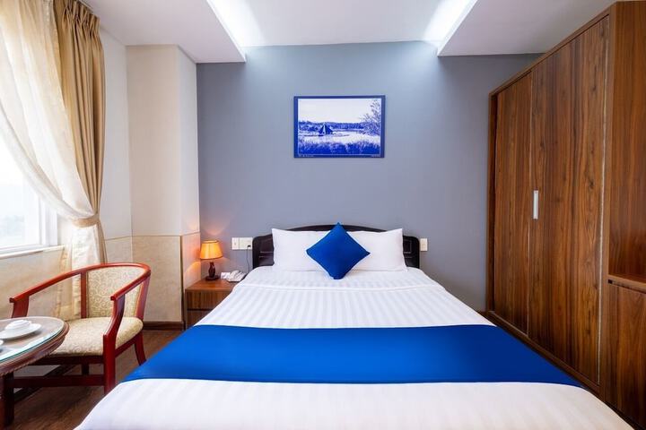 Room 34 of 57