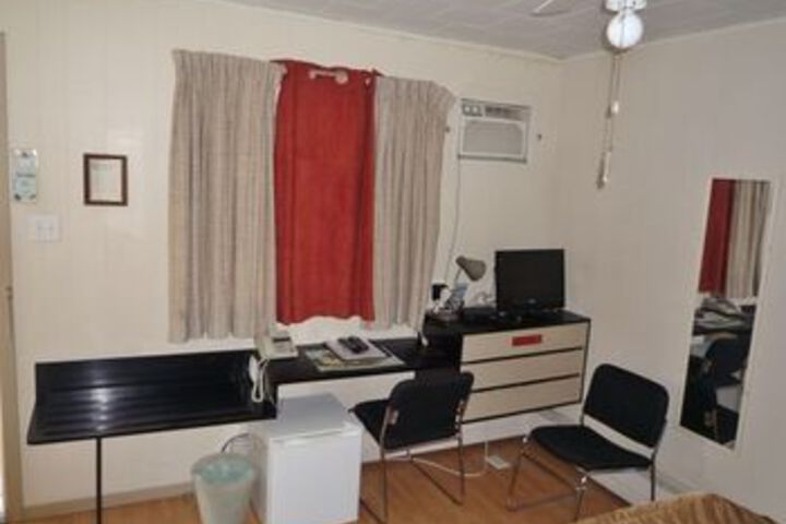 Room 37 of 48