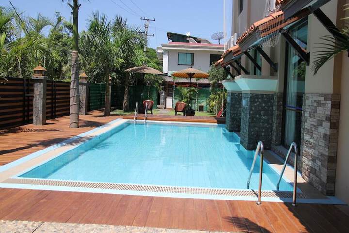 Pool 33 of 56