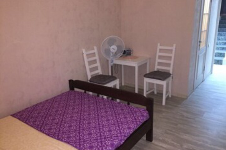 Room 17 of 24