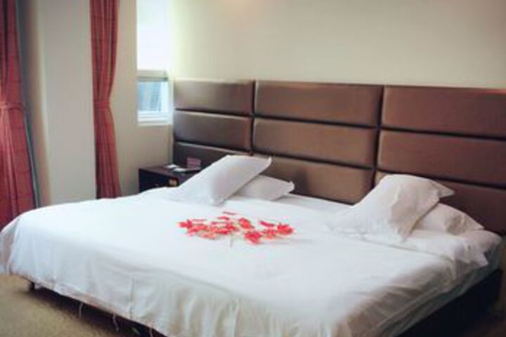Room 18 of 31