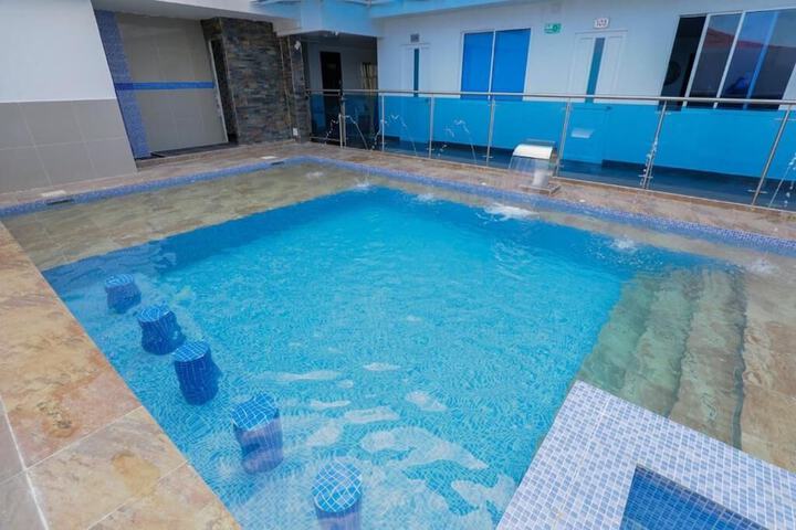 Pool 5 of 10