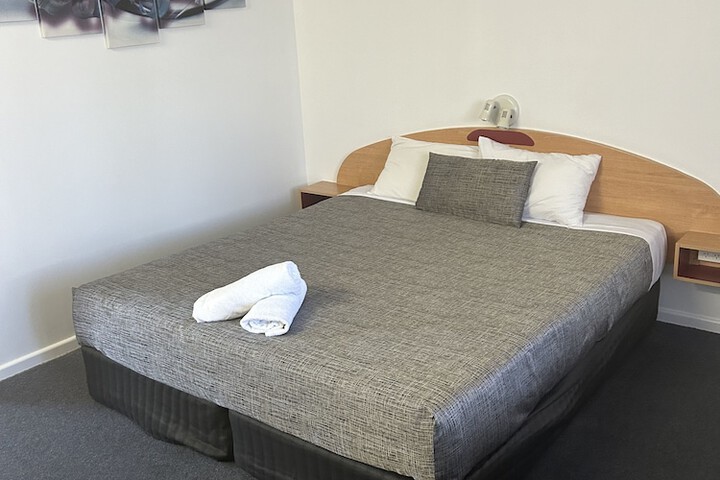 Room 8 of 36