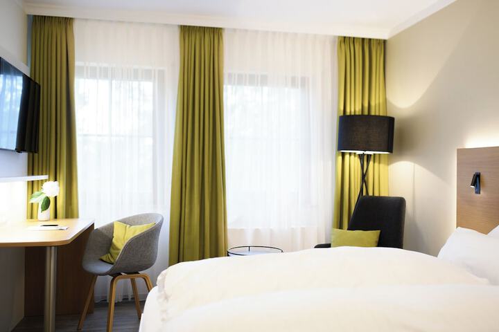 Room 28 of 50