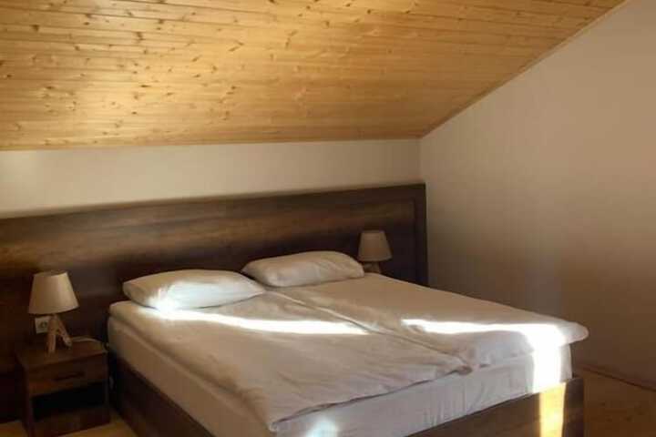 Room 6 of 59