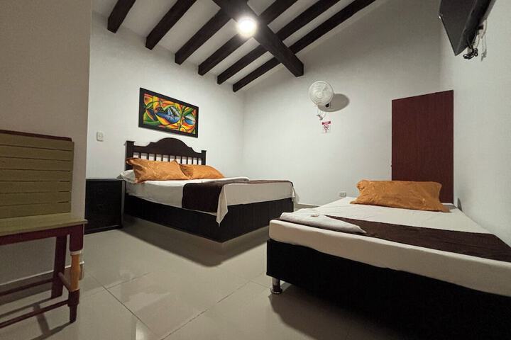 Room 19 of 78