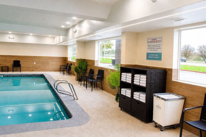 Pools & Facilities
