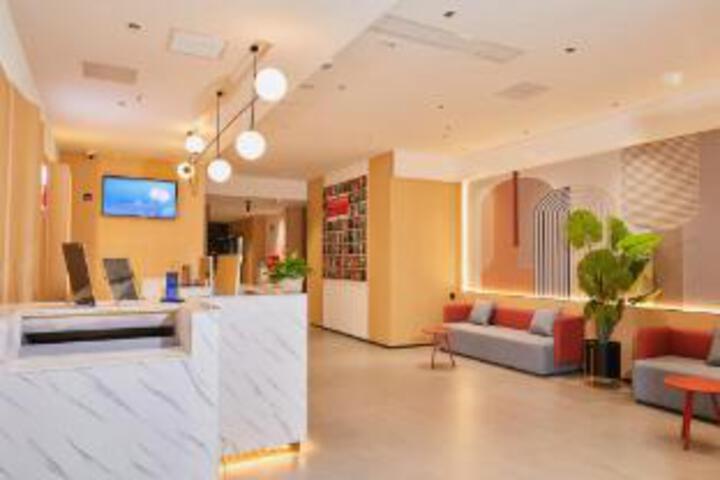 Thank U Chain Hotel (Chongqing Pengshui Jinshan Square Branch)