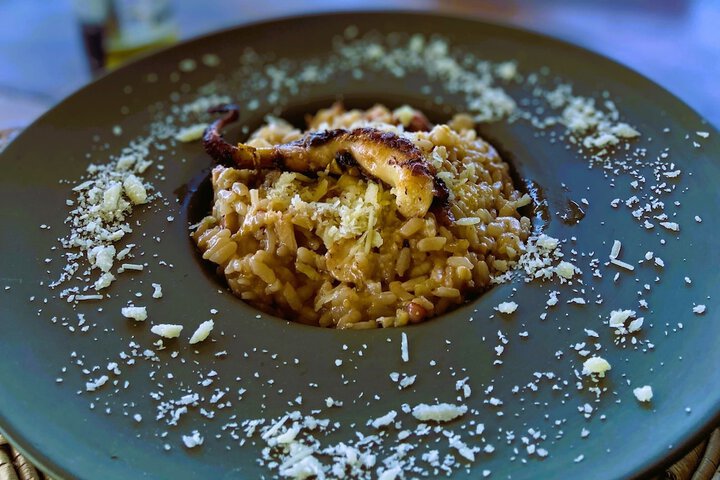 Dining 52 of 71