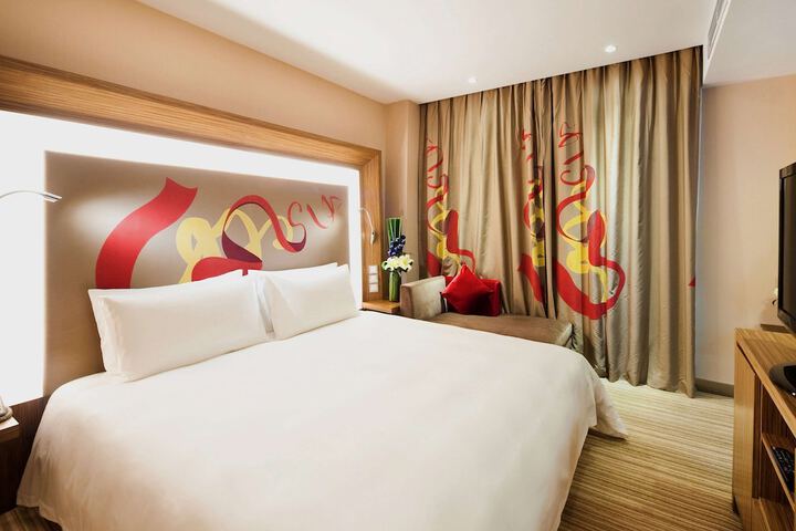 Room 20 of 178