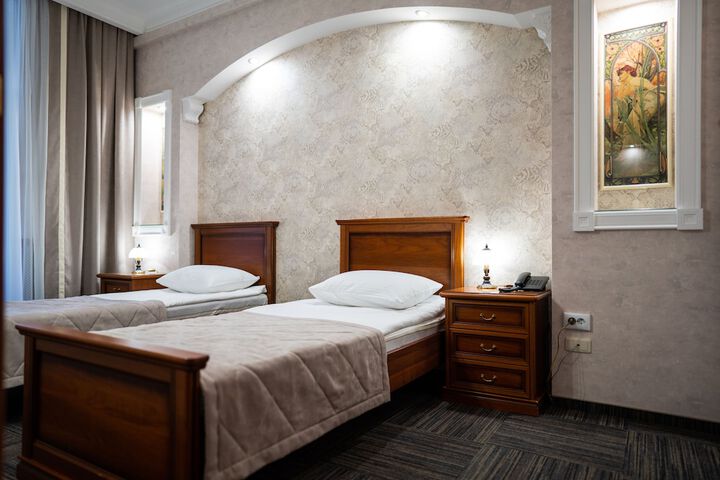 Room 7 of 70