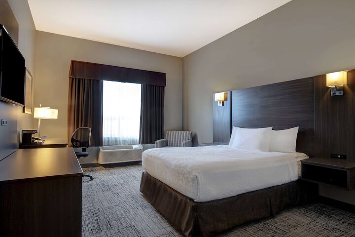 Room 7 of 44