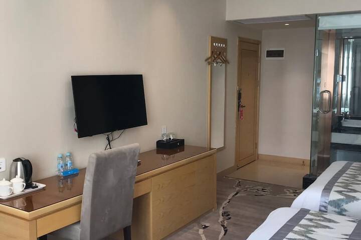 Room 14 of 53