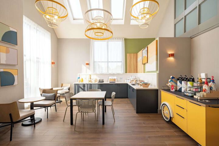 Breakfast/Coffee Service 25 of 30