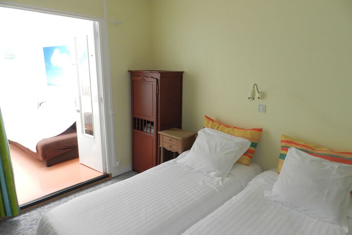 Room 19 of 83