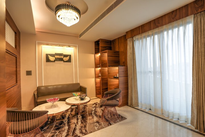 Room 32 of 62