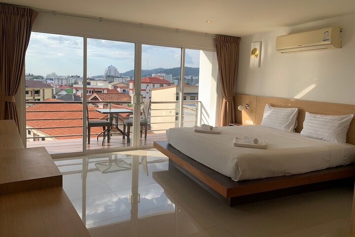 Room 37 of 164