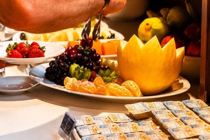 Breakfast/Coffee Service 74 of 82